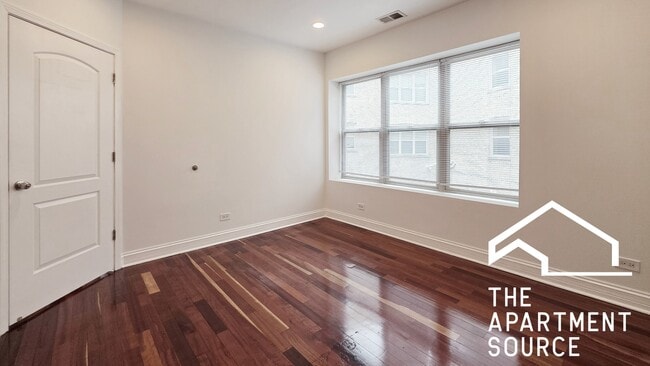 Photo - 7227 N Rogers Ave Unidad 1