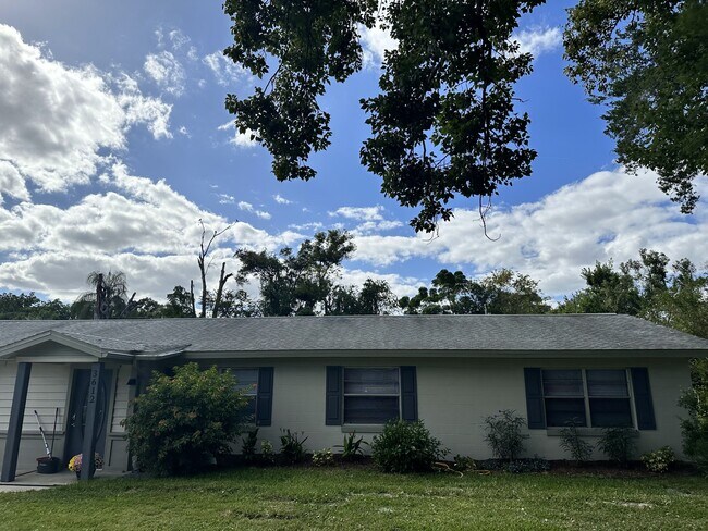 Building Photo - 3612 SE 34th Ct