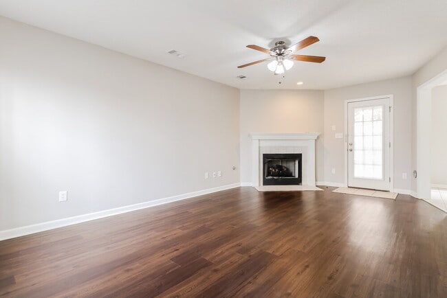 Photo - 2792 Shady Well