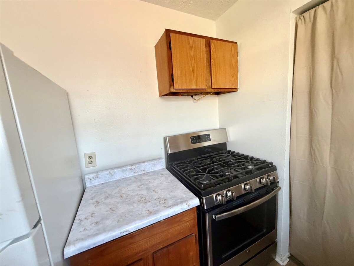 Photo - 710 Fields St
