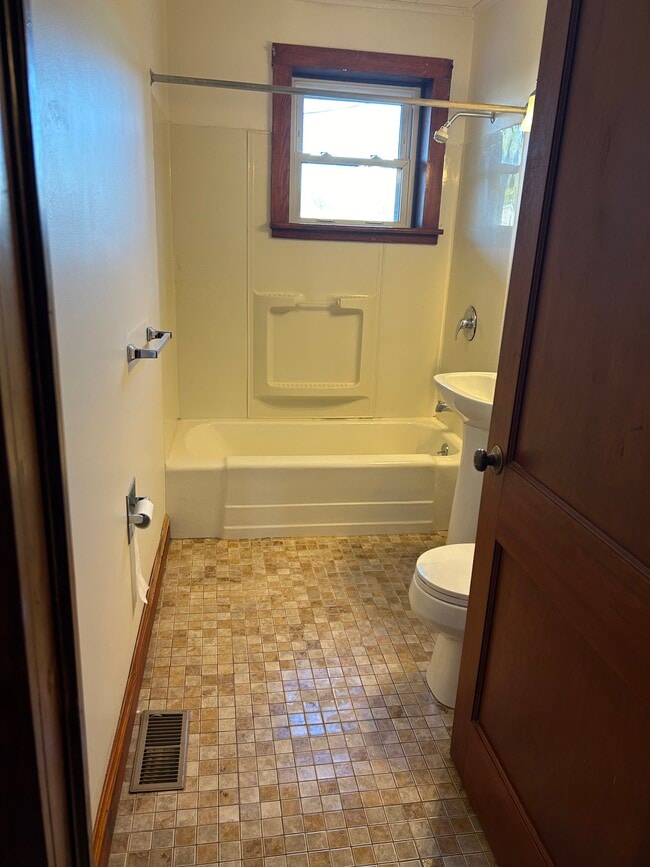 Bathroom - 918 E 7th St Unit First Floor