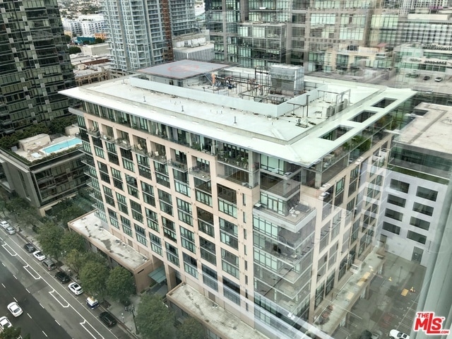 Building Photo - 1111 S Grand Ave Unit 506