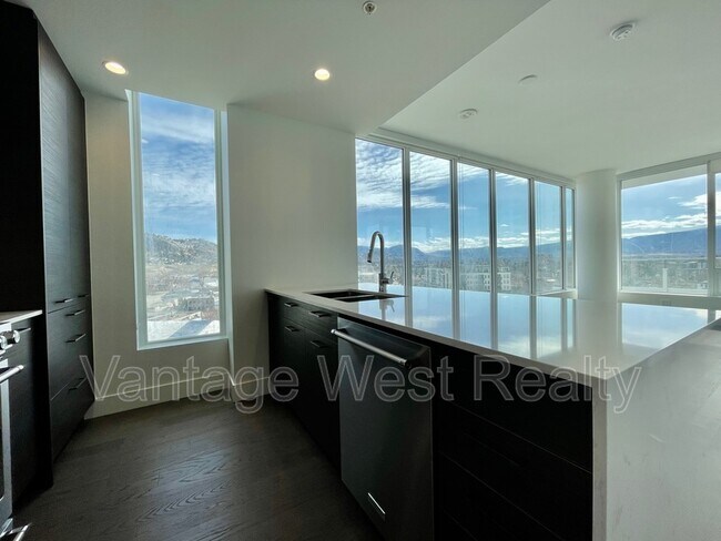 Photo - 1191-1191 Sunset Dr