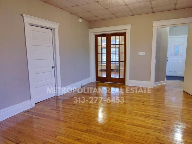 Building Photo - 205 Cedar St Rental