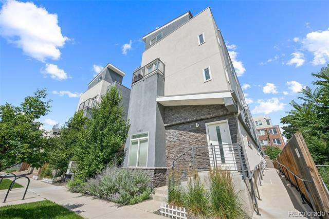 Building Photo - 4922 Lowell Blvd Rental
