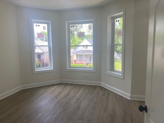 Photo - 7037 S Elizabeth St Unidad 2