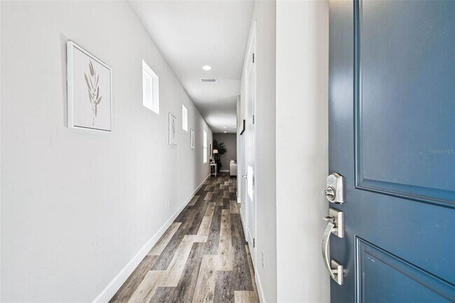 Photo - 3902 W Everett Ave