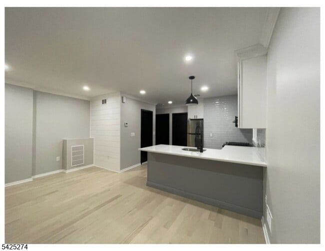 Building Photo - 40 Grant St Unit 1