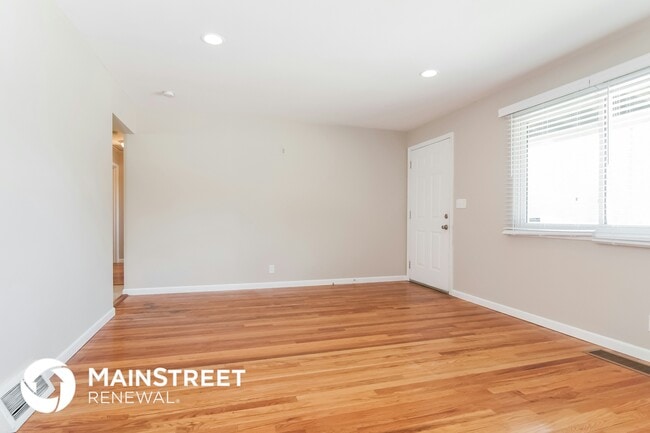 Photo - 10401 Trask Dr