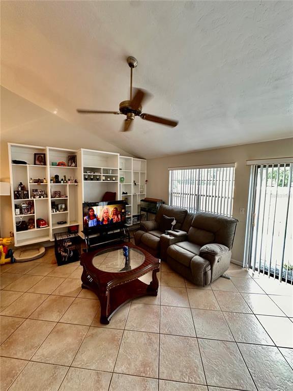 Photo - 4333 SW 20th Ln