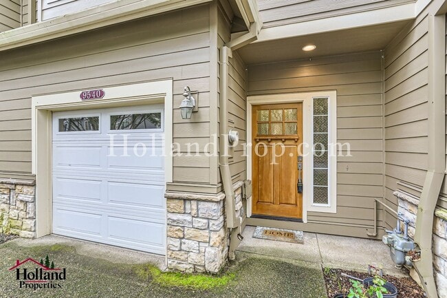 Photo - Bright & Spacious 3-Bedroom Townhome in a Prime Location!