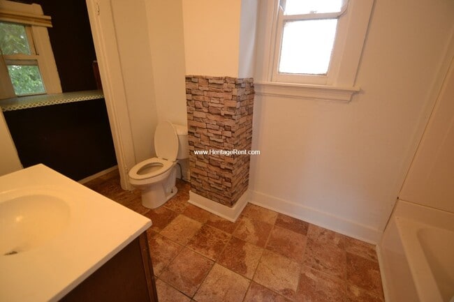 Photo - 3707 Glenway Ave Unit 2