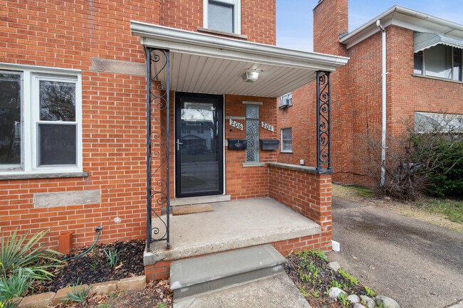 puerta principal - 204 Catalpa Dr Unidad 204