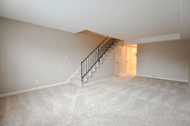Photo - 1533 E Knollwood Cir Unit 1