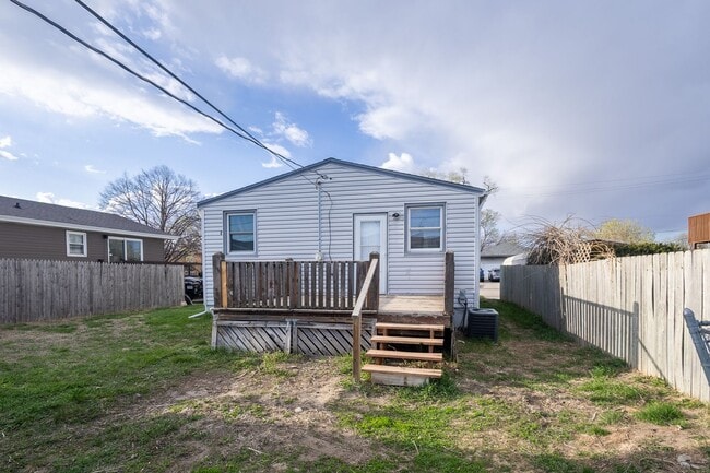 Photo - Renovated 1-Bedroom Home with Spacious Backyard & Washer/Dryer