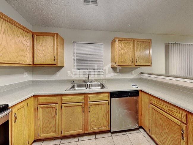 Photo - 630 Day Break Dr