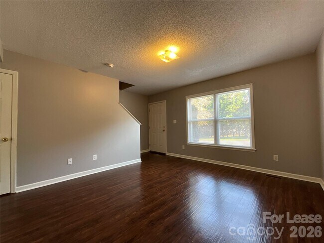 Photo - 206 W 15th St