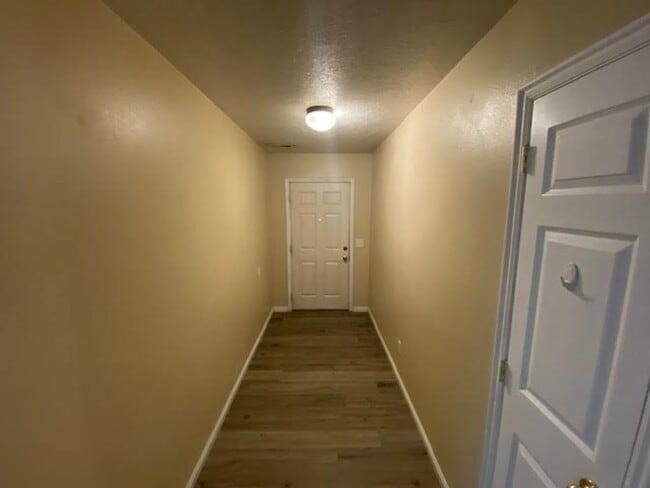 Photo - 3 Bedroom, 2 Bathroom Twin Home