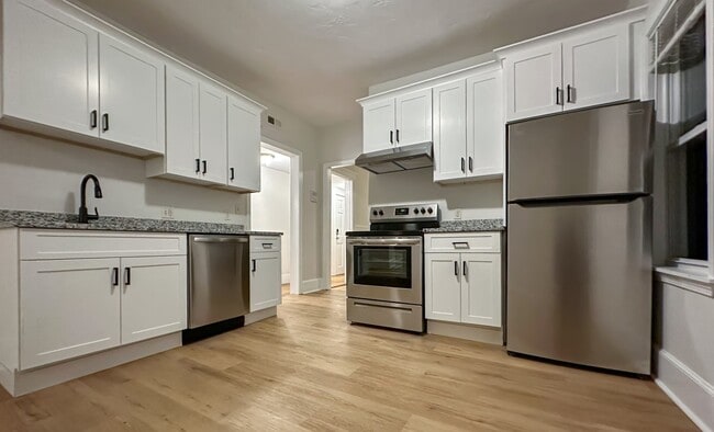 Photo - 55 Hollander St Unit 3