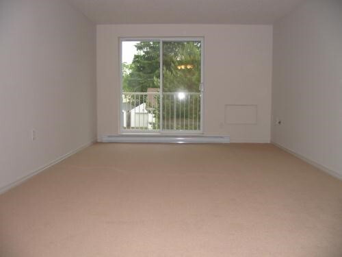 Photo - 175 Wellington St S