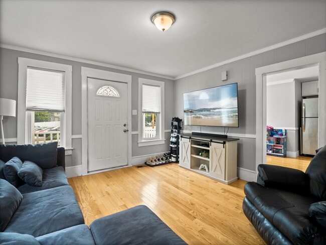 Photo - 23 New Ocean St Unit 1