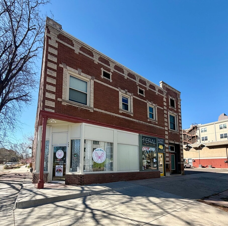 Photo - 736 E 18th Ave
