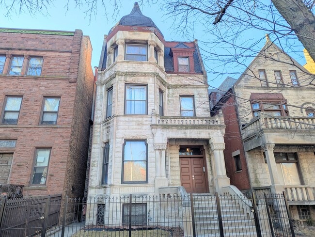 Photo - 3612 S King Dr Unit 3rd Floor