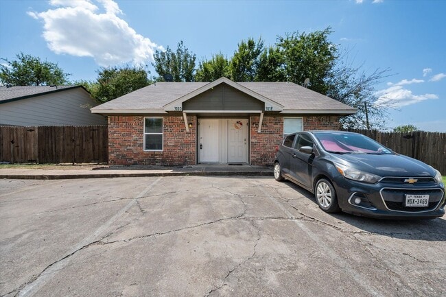 Photo - 311 Kings Way Dr Unit D