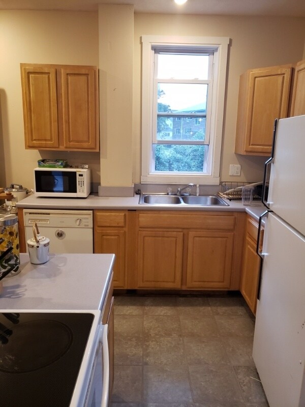 15 Hadley Pl Rental House Rental in Medford, MA