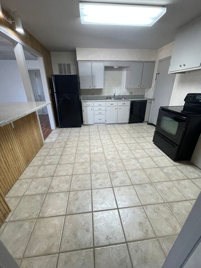 Photo - 3 Bedroom, 1 Bathroom House with Attached Garage
