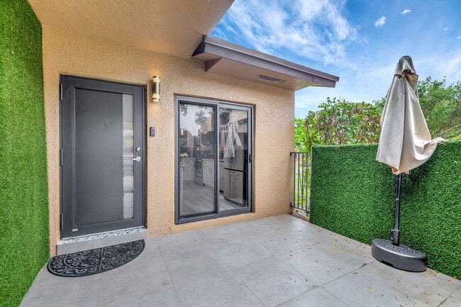 Photo - 2320 NW 37th Ave