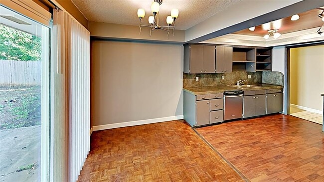 Photo - 9816 Lancet Ln