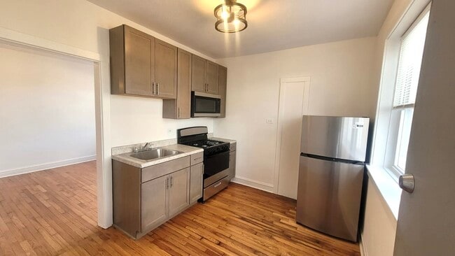 Photo - 1107 N Avers Ave Unidad 3