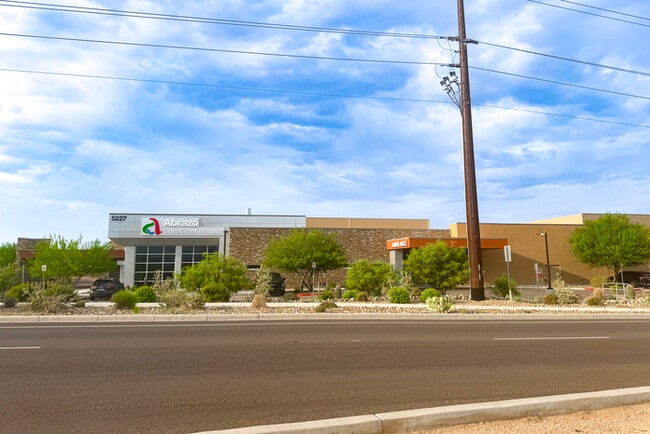 Photo - 3Bed/2Bath Home at I-17/Carefree Hwy! $219...