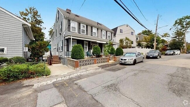 Building Photo - 17 Mt Vernon St Rental