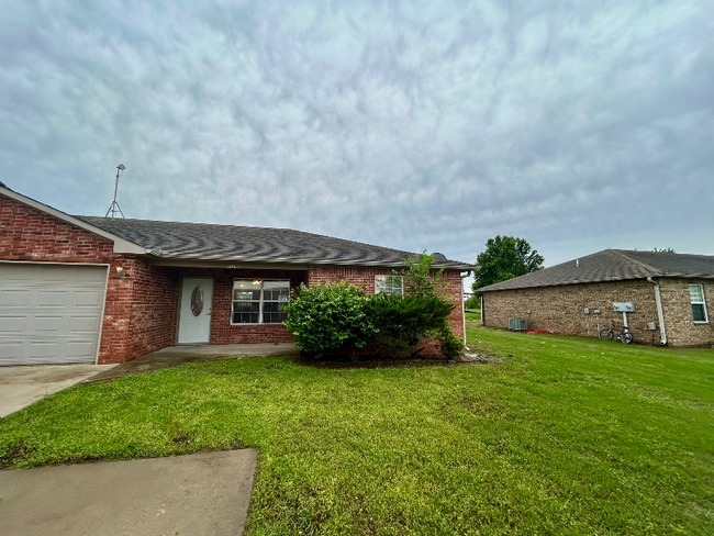 Photo - 63021 E 285 Ct Apartment Unit A