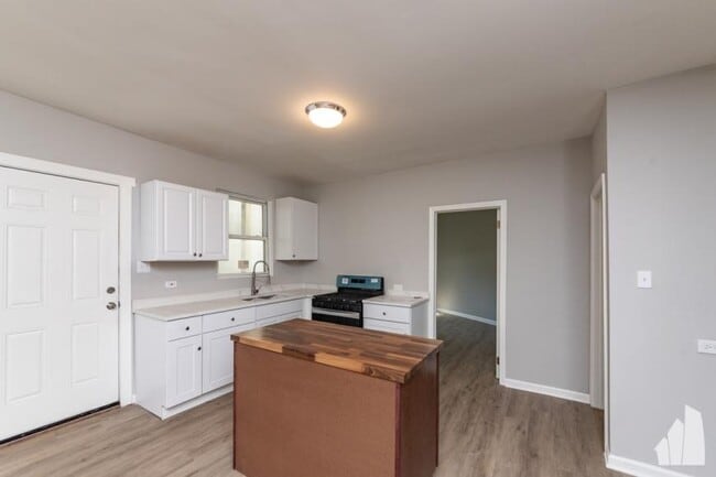 Photo - 1 bedroom in Chicago IL 60642 Unit CH1