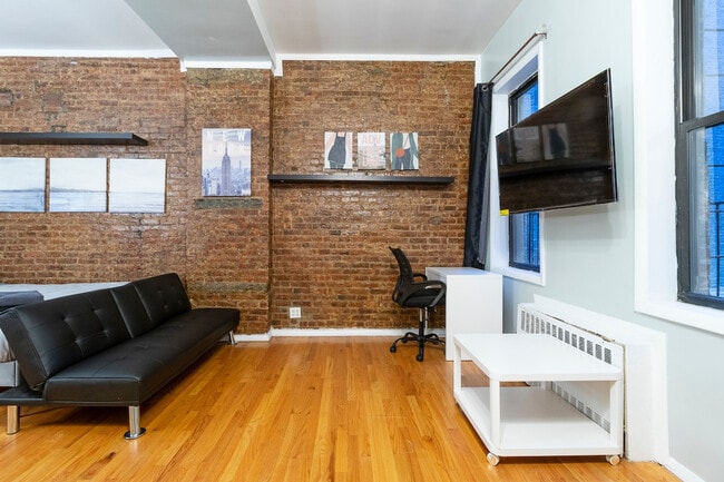 Building Photo - 1789 1st Ave Unit SI ID1032062P