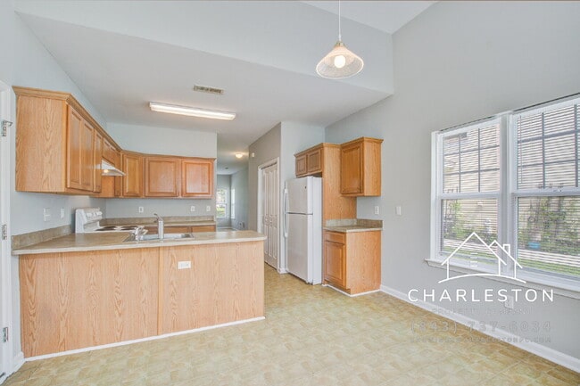 Photo - 198 Grand Oaks Dr