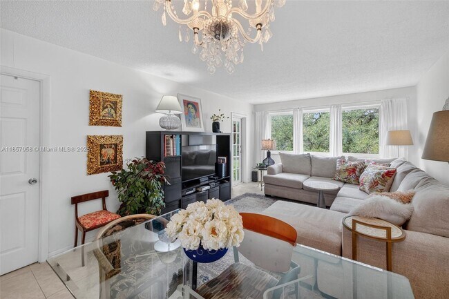 Photo - 2200 Park Ln Unit 205