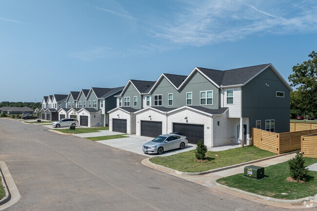 Birdmaster Drive Residences