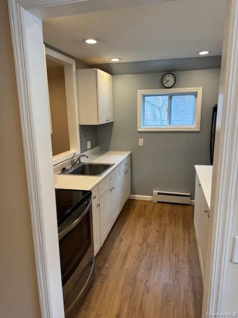 Building Photo - 8 Old Albany Post Rd Unit A