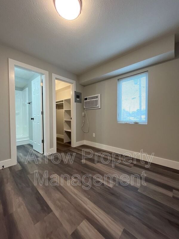 Photo - 877 N 26th St Unit (Building 887)