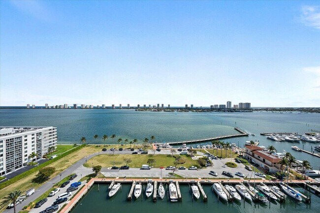 Photo - 220 Lake Shore Dr Unit 1401