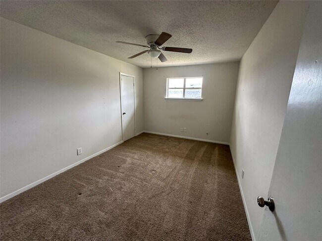 1016 W Gandy St Unit 4