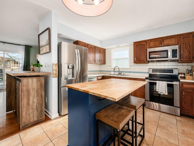 Photo - 8346 Seabright Dr