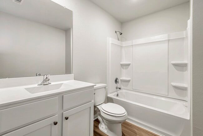 Building Photo - 6410 Winter Elm St