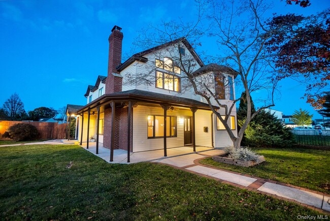 Photo - 8 Pearl St House