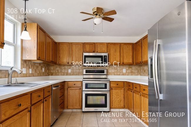 Photo - 308 Oak Top Ct