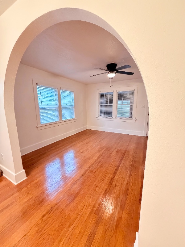 Photo - 2755 Grandview Ave